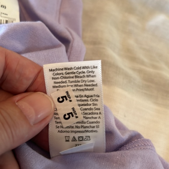 NWT Purple strapped tank top - Picture 7 of 8